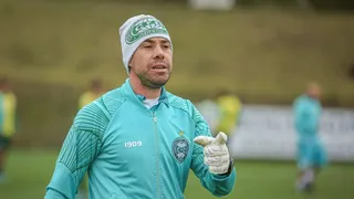 Coritiba confirma preparador de goleiros da seleção feminina