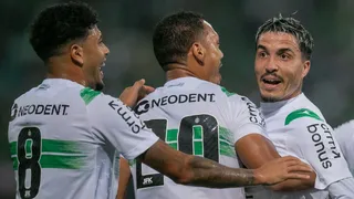 Mozart afasta clima de velório após empate do Coritiba e destaca início na Série B
