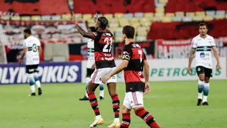 Apático, Coritiba é derrotado pelo Flamengo e se complica na ZR