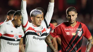 Athletico perde do São Paulo e aumenta seu drama no Brasileirão