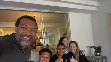 Ídolo do Athletico publica primeiras fotos de Pedro Severino após alta hospitalar