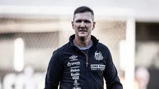 Presidente do Santos não garante Turra e técnico já se conforma