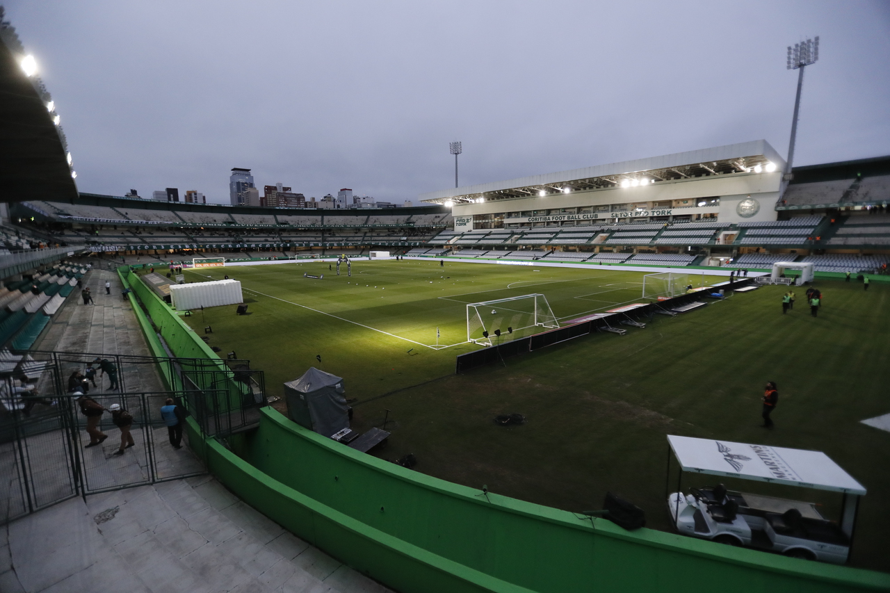Jornalista acusa torcedor de injúria racial em jogo do Coritiba no Couto Pereira