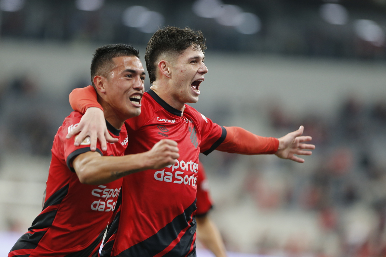 “La banda”: gringos se destacam e participam dos últimos gols do Athletico