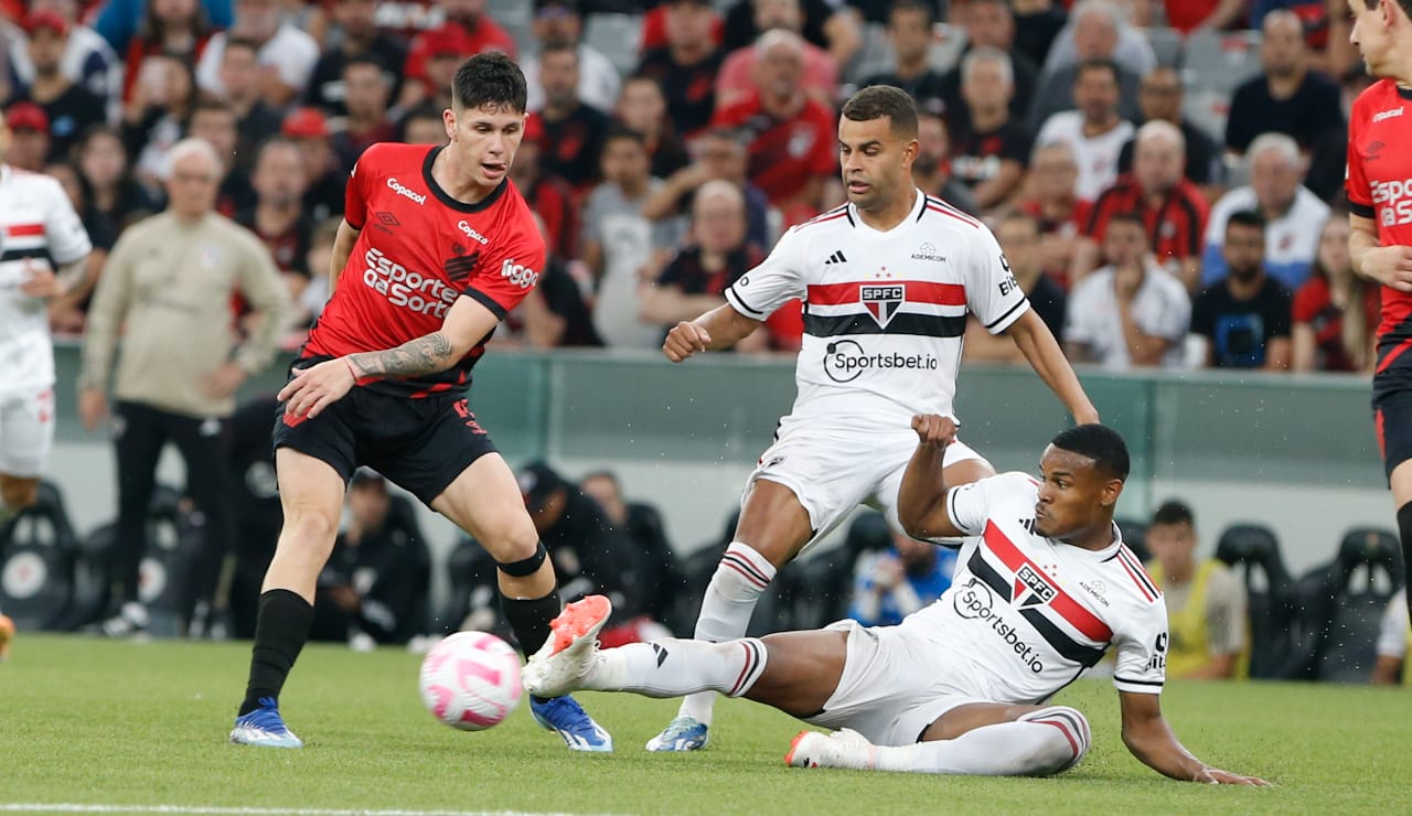 Fora do G6, Athletico tem 51% de chance de Libertadores; compare as tabelas
