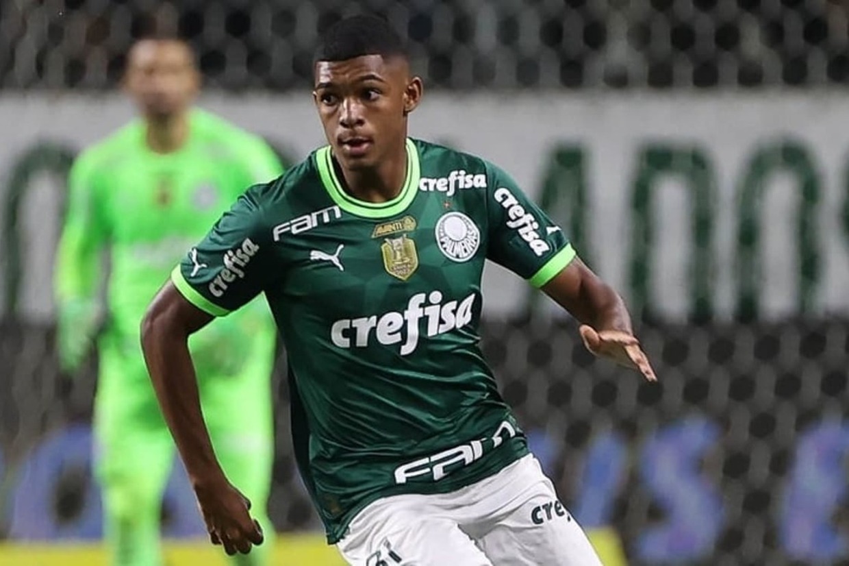 Atuesta participa de treino do Palmeiras e Luiz Guilherme prevê duelo difícil com o Botafogo