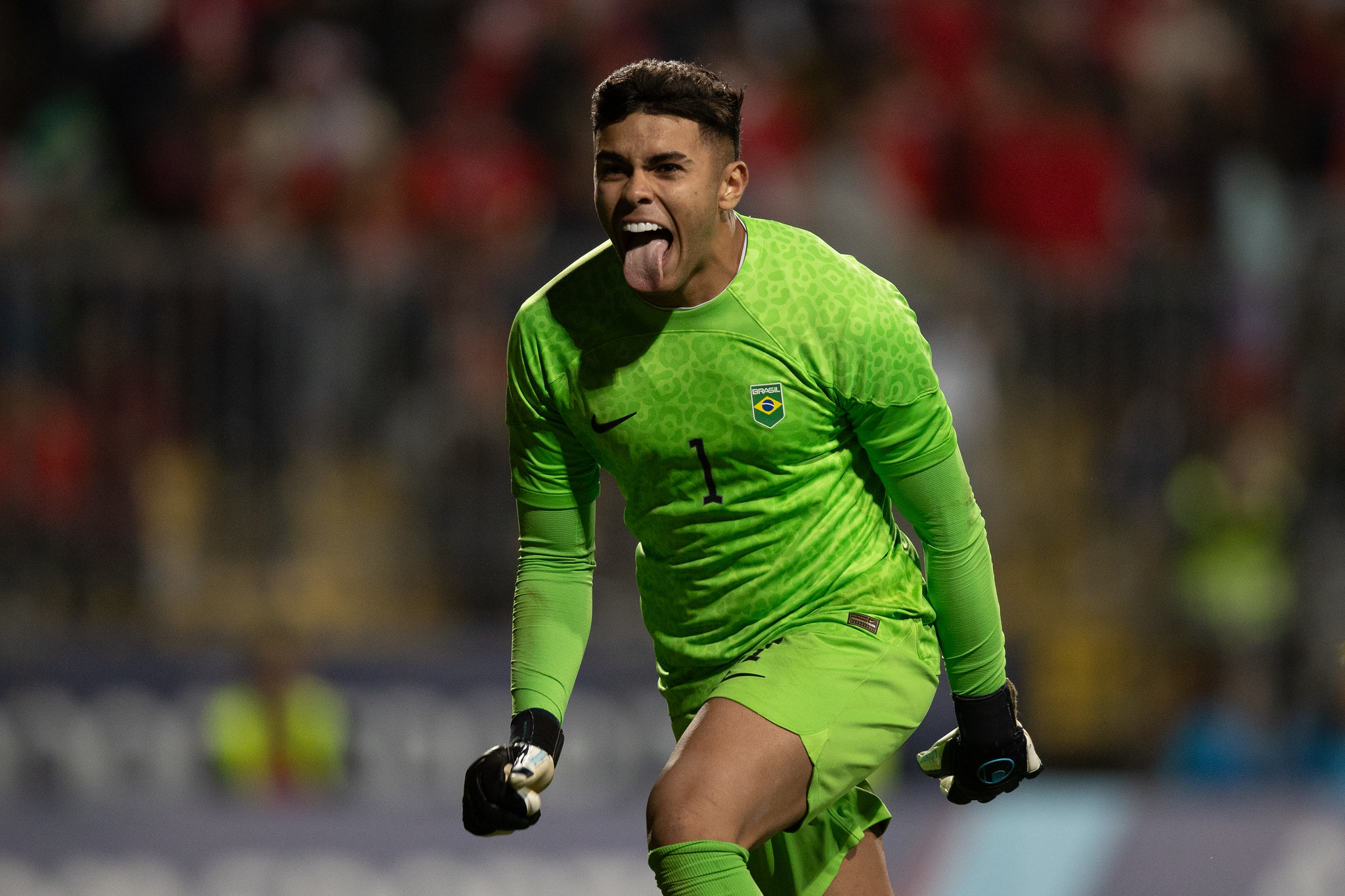 Goleiro do Athletico é convocado para disputar o Pré-Olímpico com a seleção