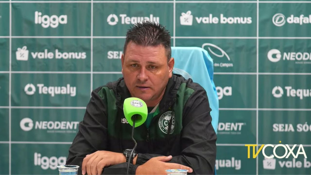 Kosloski lamenta rebaixamento do Coritiba: “Dia mais triste da minha vida”