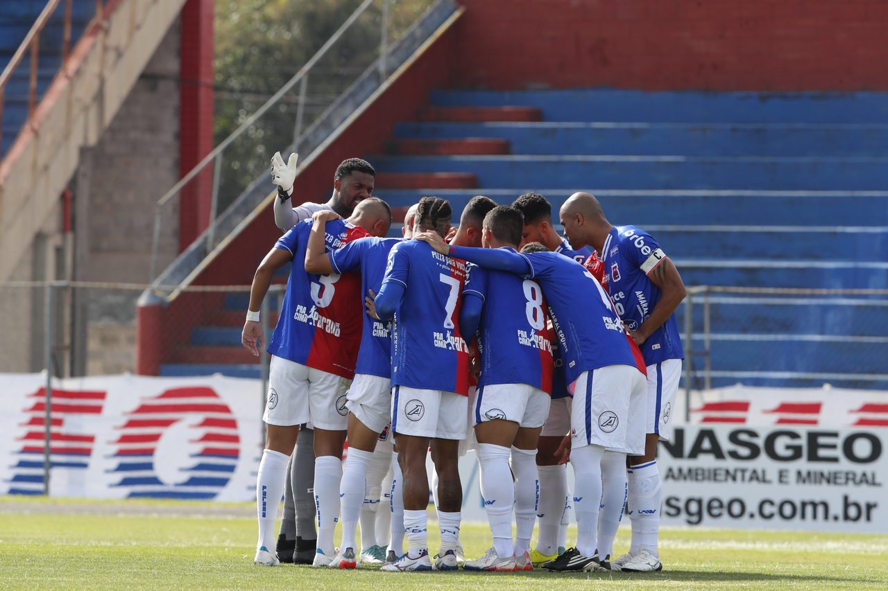 Clube é punido por escalar jogador como maqueiro e pode mudar estreia do Paraná