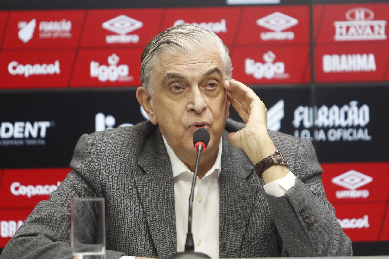 Estádio Mario Celso Petraglia: uma homenagem póstuma?