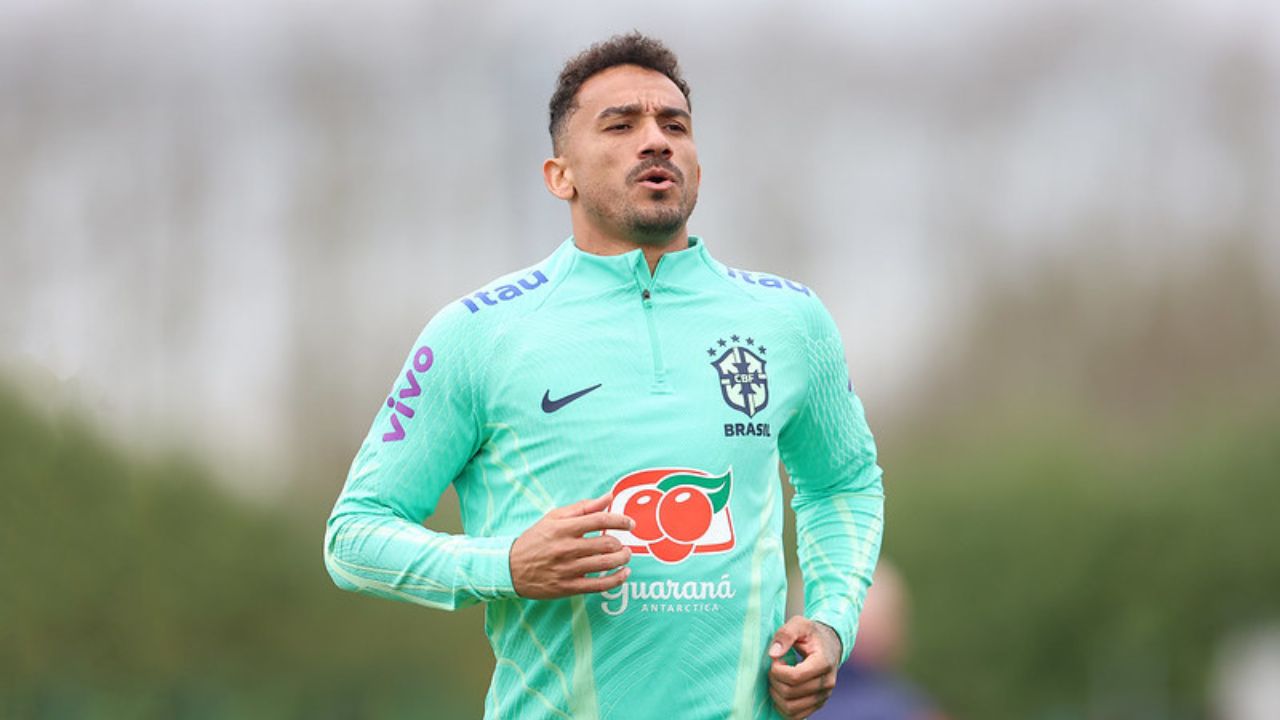 Danilo pede conscientização após casos de Daniel Alves e Robinho