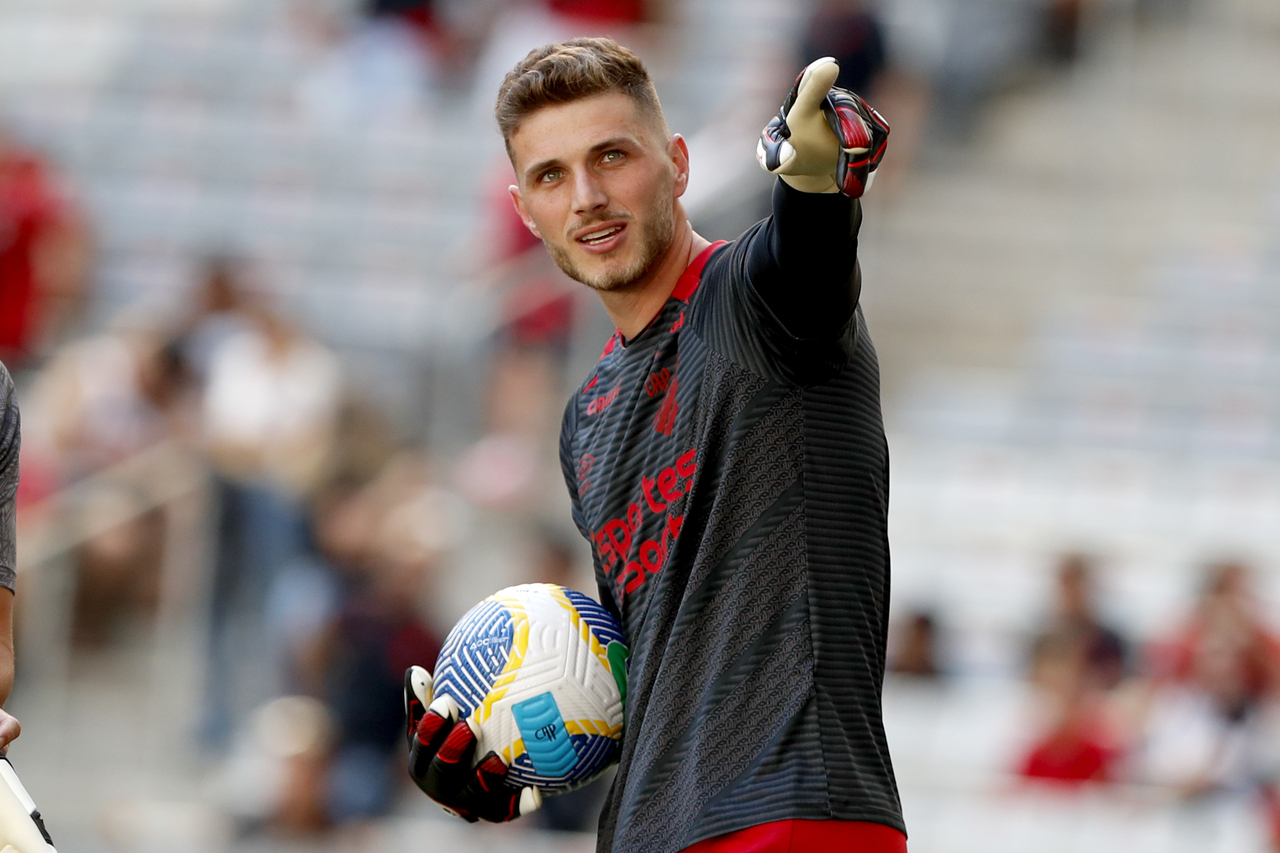 Inter de Milão contrata goleiro e desiste de Bento; veja interessados