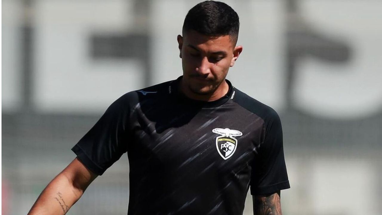 Sem espaço em Portugal, zagueiro do Coritiba aguarda rebaixados para definir futuro