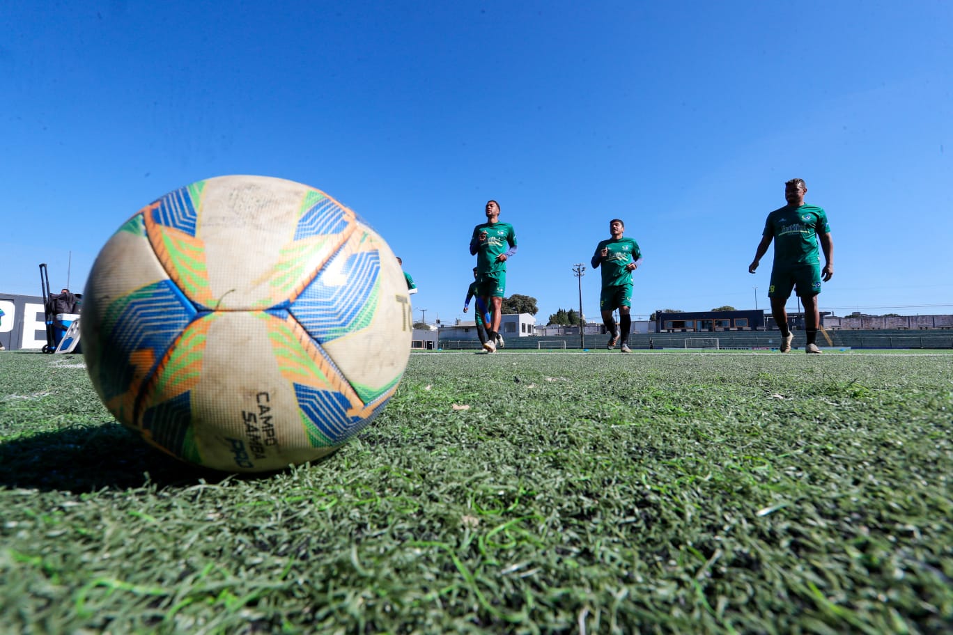Clube de Curitiba foge de gramado polêmico e troca de cidade para a Segundona