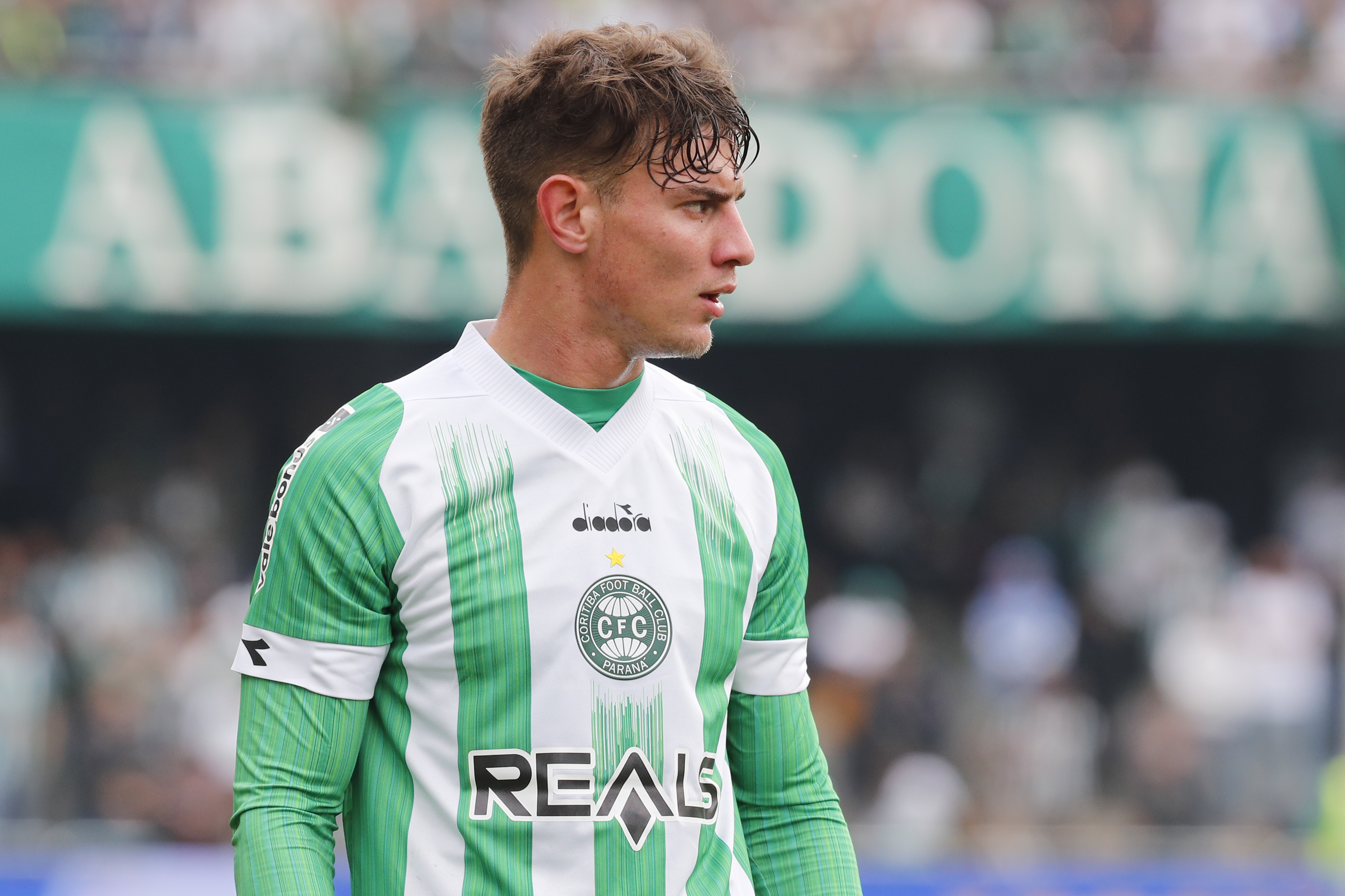 Coritiba x Avaí: confira as escalações prováveis da partida