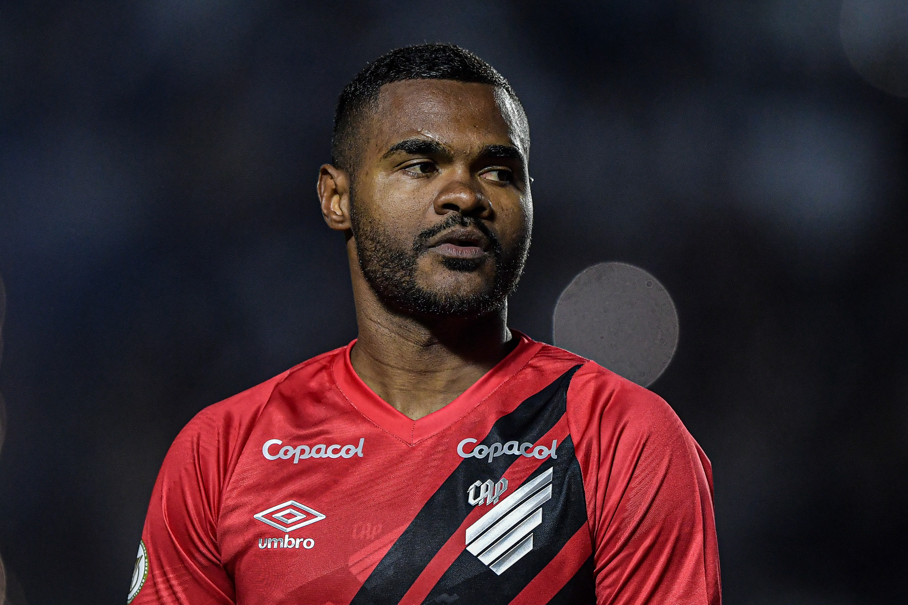 São Paulo define futuro de Nikão, emprestado ao Athletico