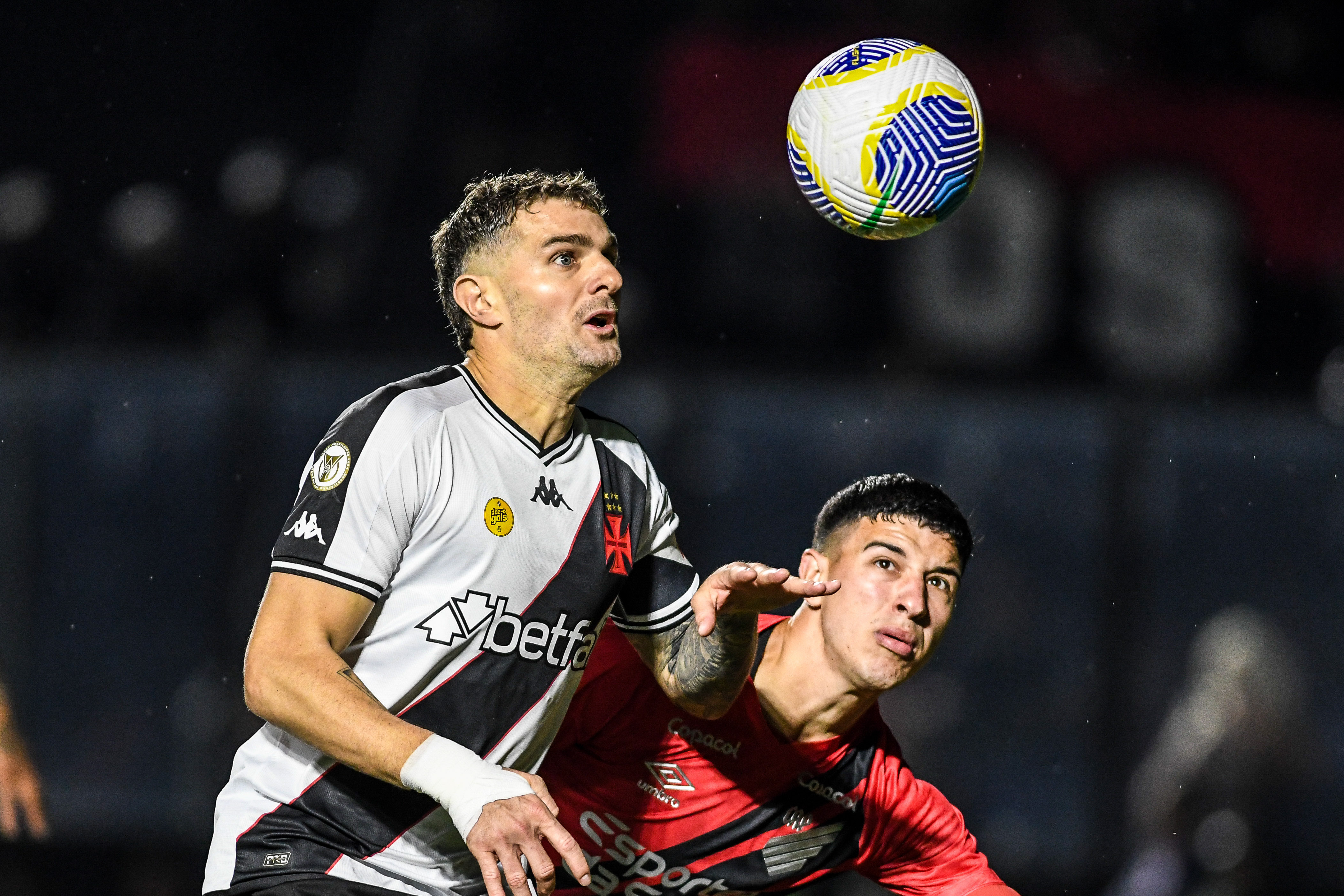 Vasco x Athletico: confira as escalações prováveis para o jogo