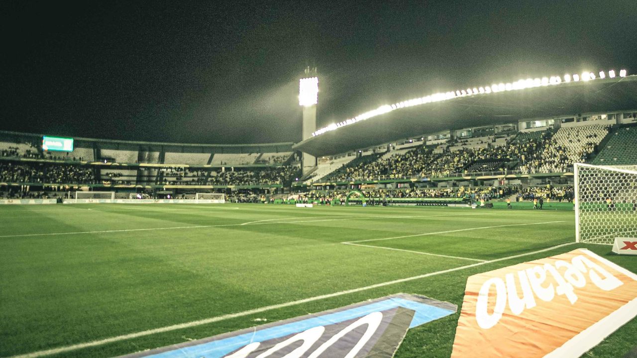Técnico do Flamengo dá opinião sincera sobre estádio do Coritiba