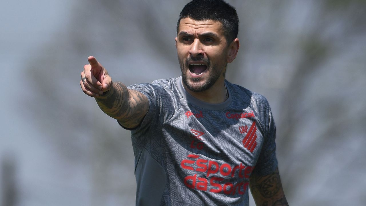 Lucho reforça postura do Athletico em ter apostas no comando; relembre outros nomes