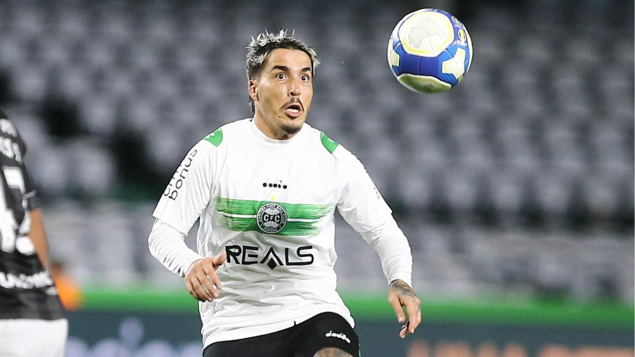 Coritiba x Goiás: confira as escalações prováveis da partida