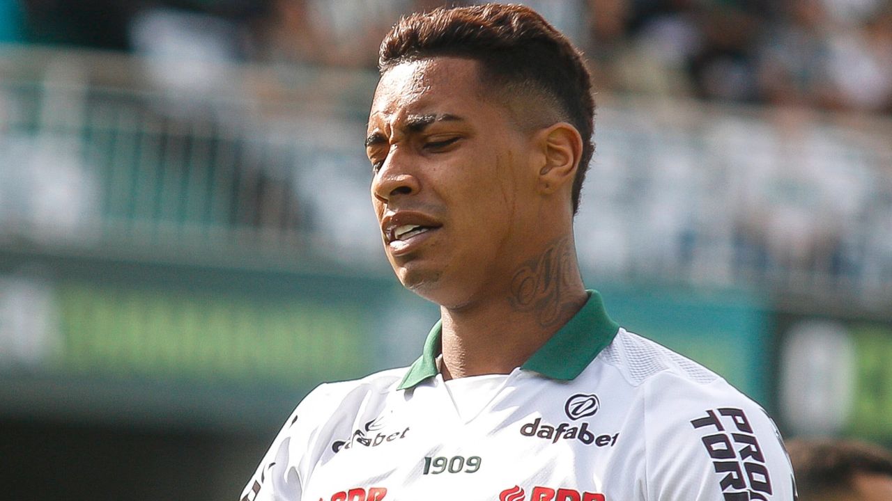 Coritiba: Manga ignora diretor “inimigo” em postagem de despedida