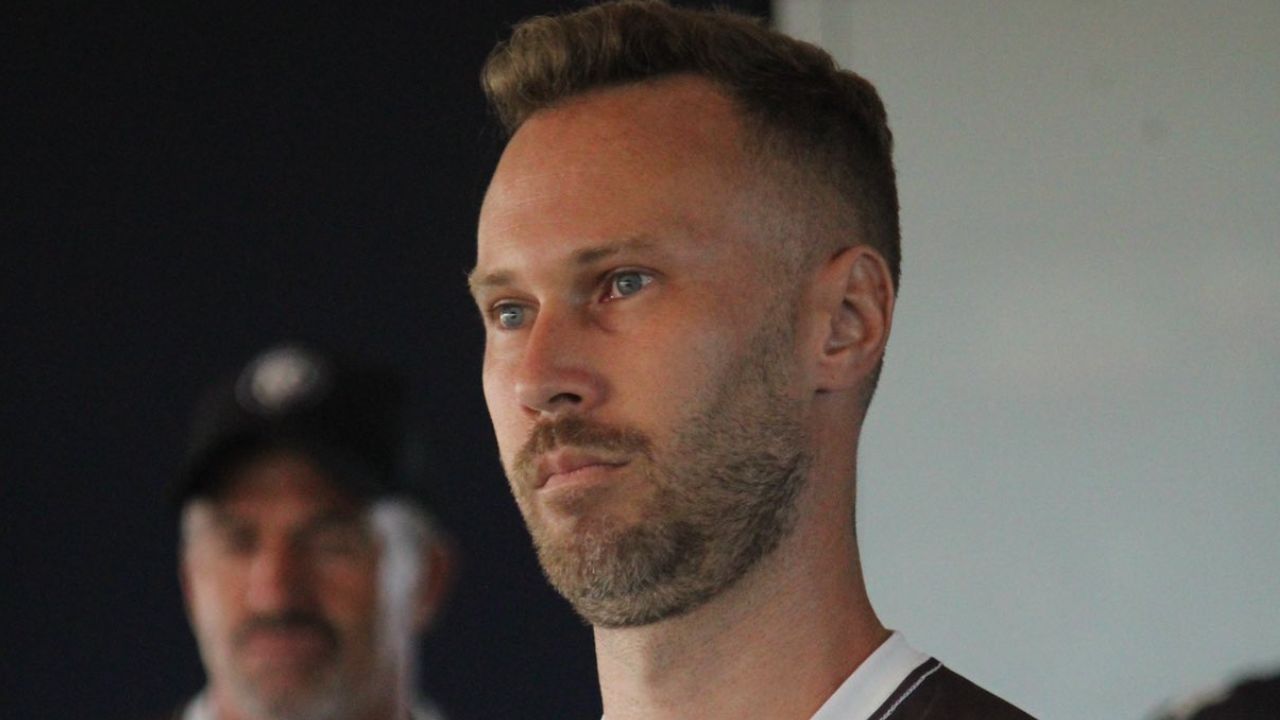 Ex-Paraná e Santos assume o comando de clube paranaense antes de decisão